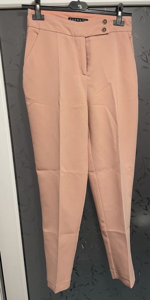 Vand pantaloni dama eleganti