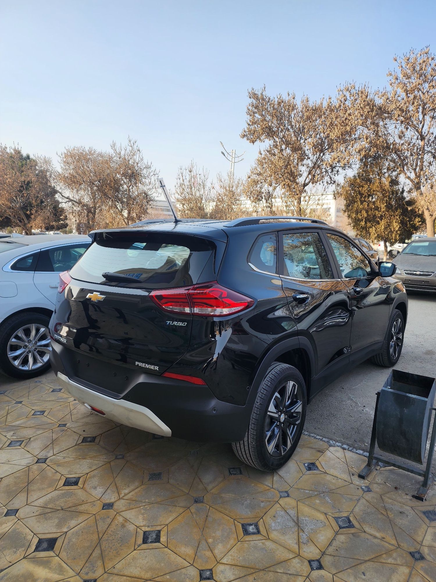 Tracker 2023 Premier Full