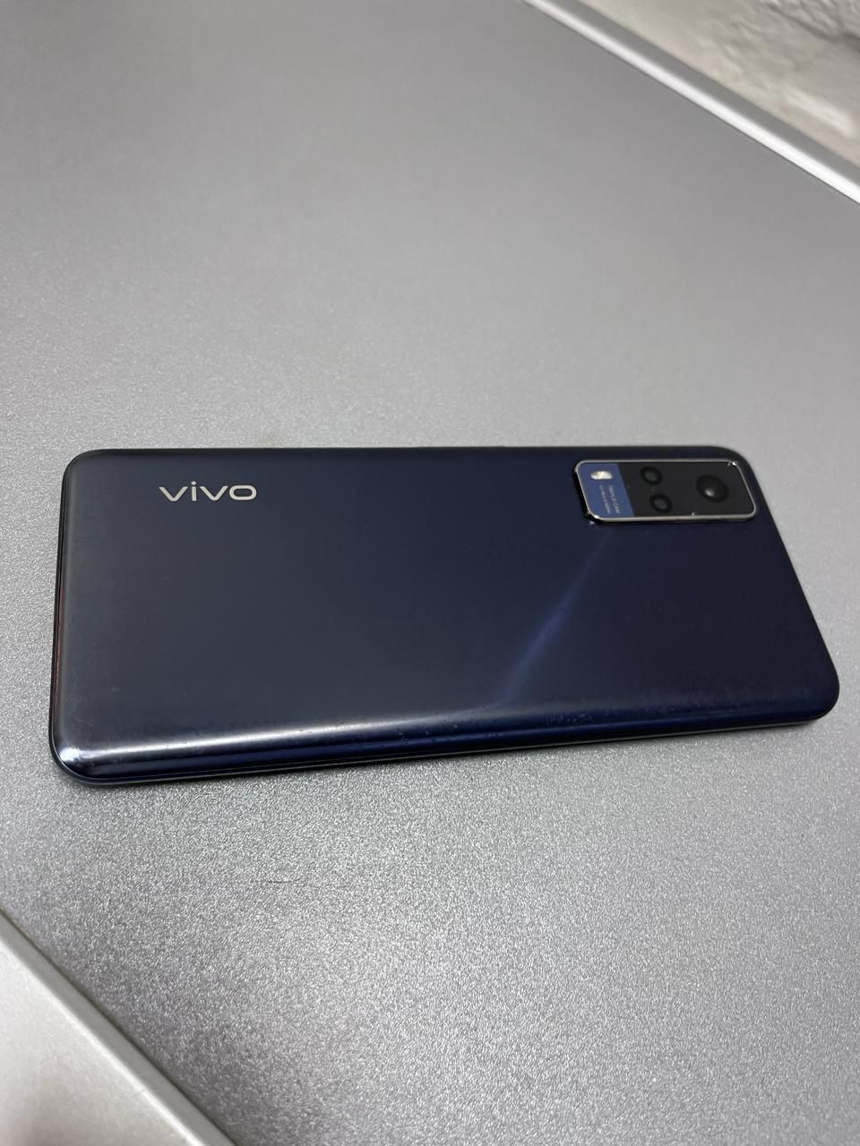 Продам телефон Vivo Y 53 S