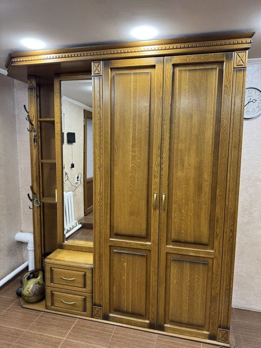 Продам прихожую комплект