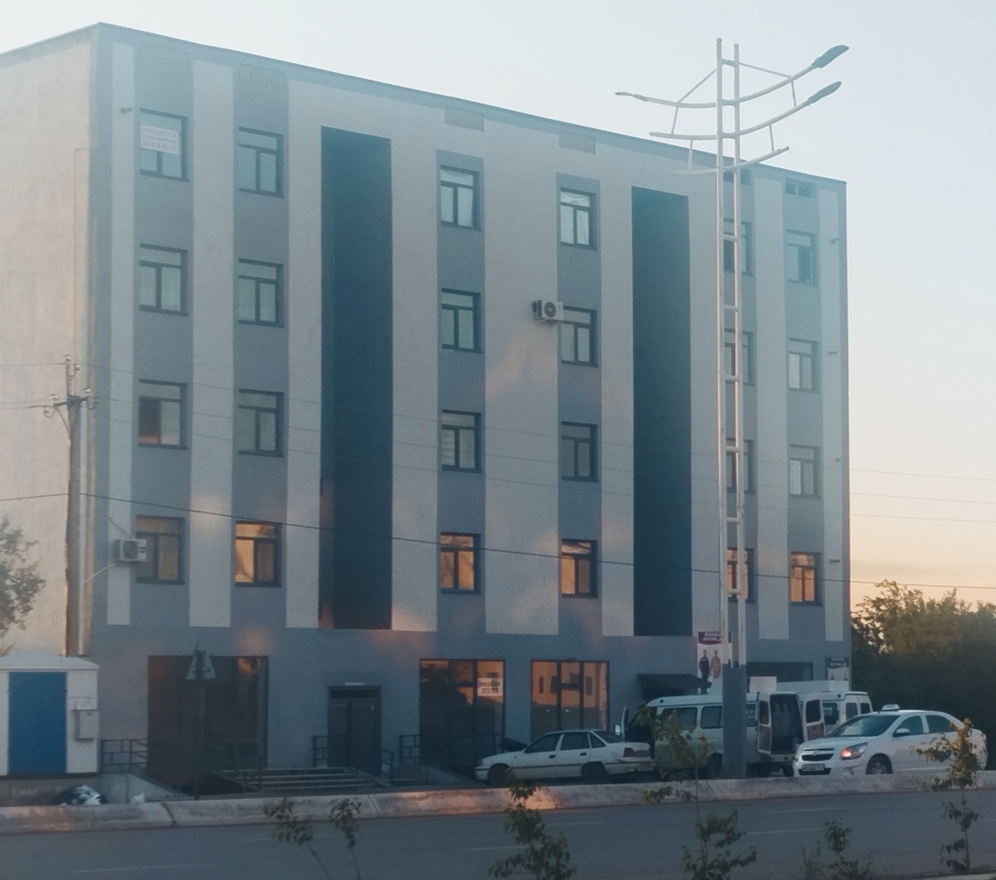 5 қаватли дом 3-этаж,3хонали,кв 85, дом вод бӯган, 5мик МИРХАН рестара
