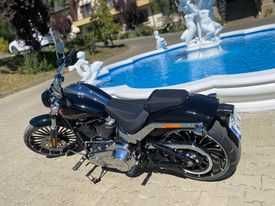 Harley Davidoson Softail  Breakout 117,an fabricatie 2025