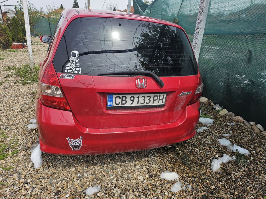 Автомобил Honda jazz