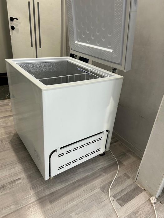 Продам морозильную камеру