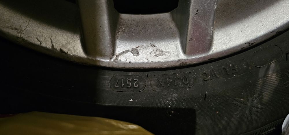 Зимни гуми 205 55 16 с джанти  bbs