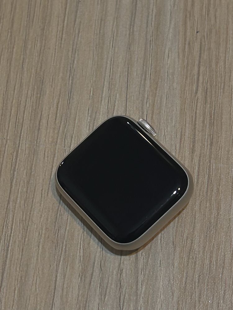 Apple watch SE , 40mm