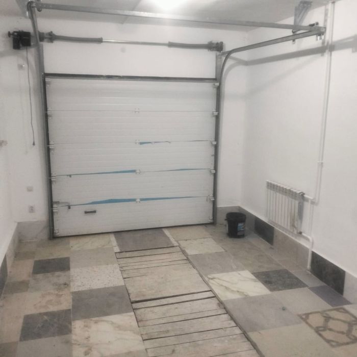 Сдам отапливаемый гараж, можно под склад в п. Солнечный