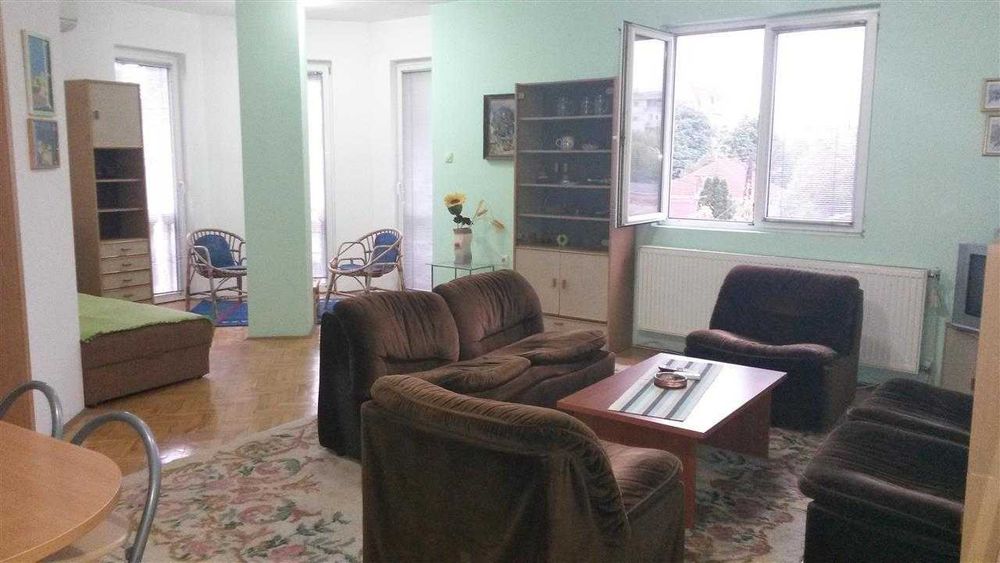 Дава се под наем Тристаен апартамент в Бургас, Лазур - 95 кв.м за 372.3 € - Снимка #4