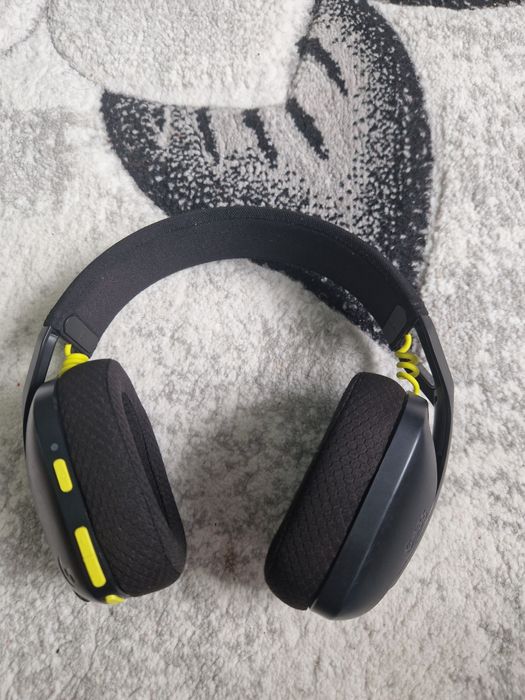 Vand casti Logitech g435