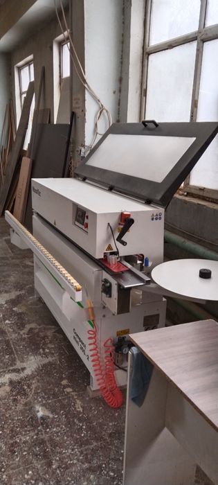 Кромкооблицовочный станок WoodTec