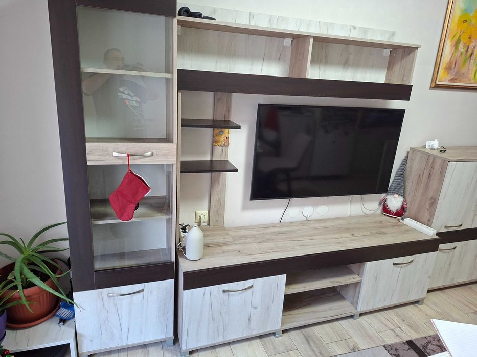 Модулна секция за всекидневна.