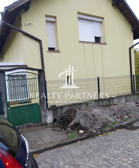 Масивна къща в Кв. Клепало на гр. Перник