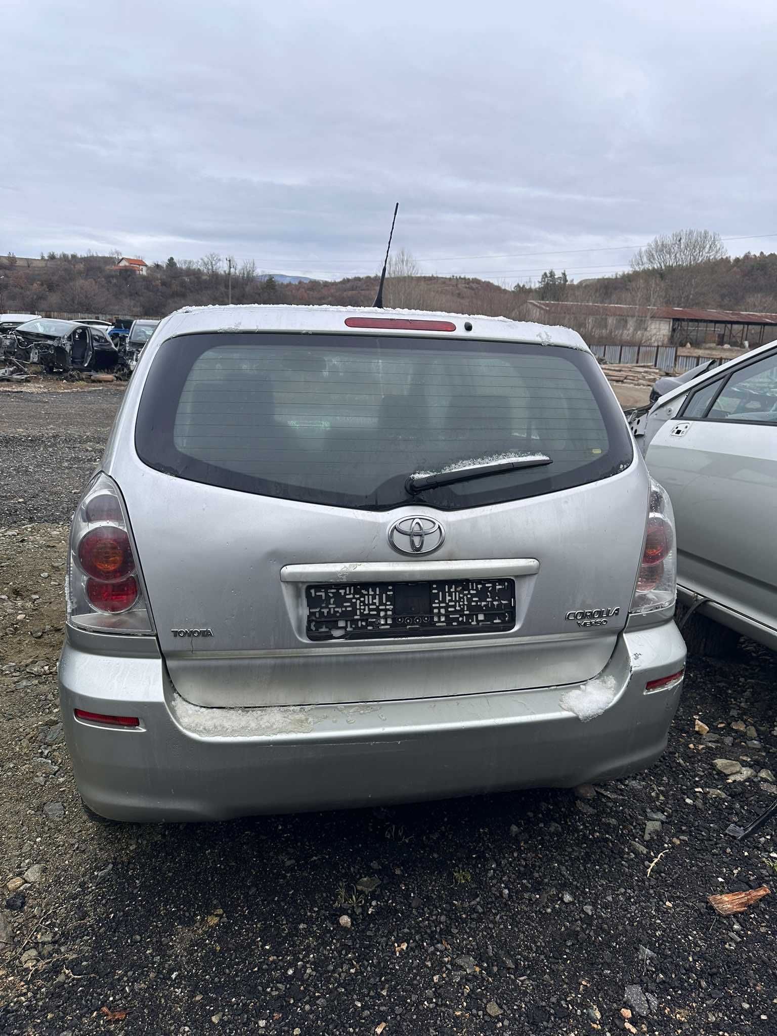 НА Части Toyota Corolla Verso 2.0 D-4d 116к.с 2005г