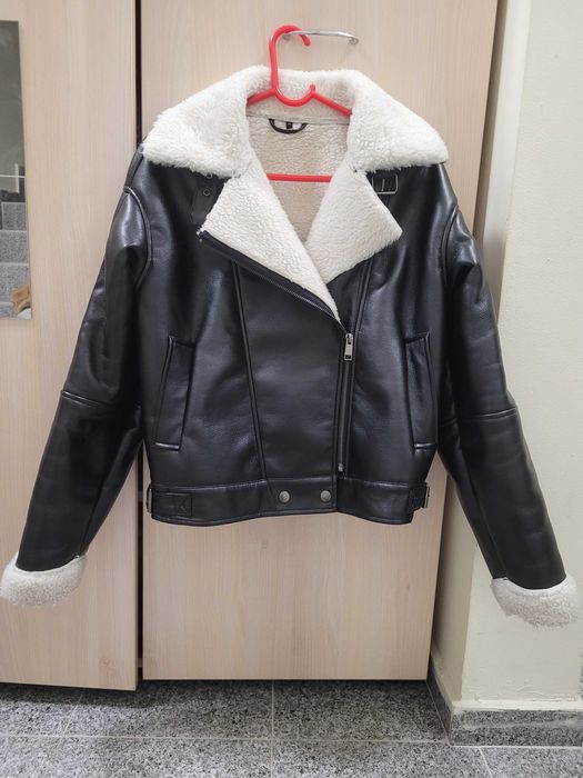 Яке от екокожа с подплата от изкуствен кожух