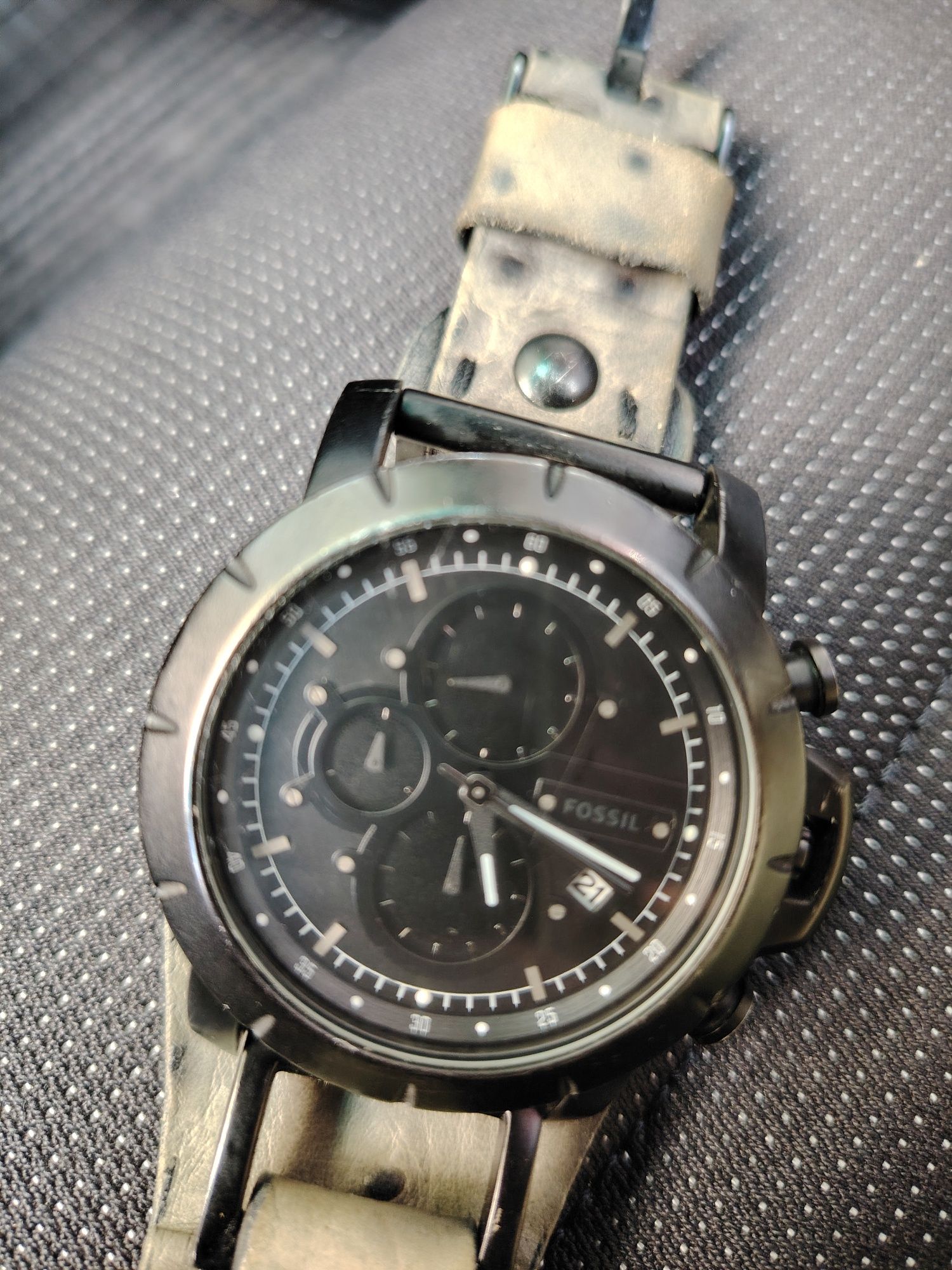 Часовник fossil (Кожа от щраус)