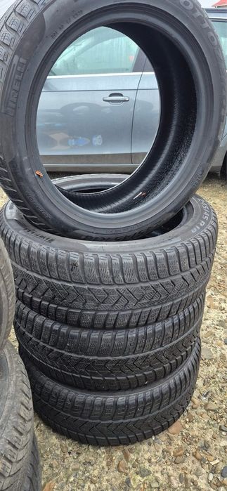 Anvelope de iarna 245/45 R18 PIRELLI SOTTOZERO 3