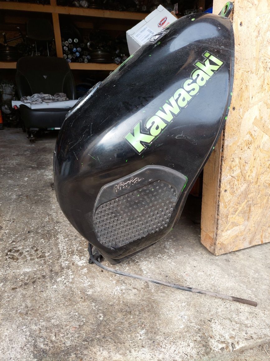 Vand Rezervor Kawasaki Ninja ZX9R    1999