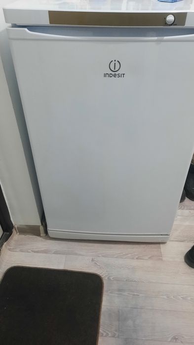 Продам морозильник