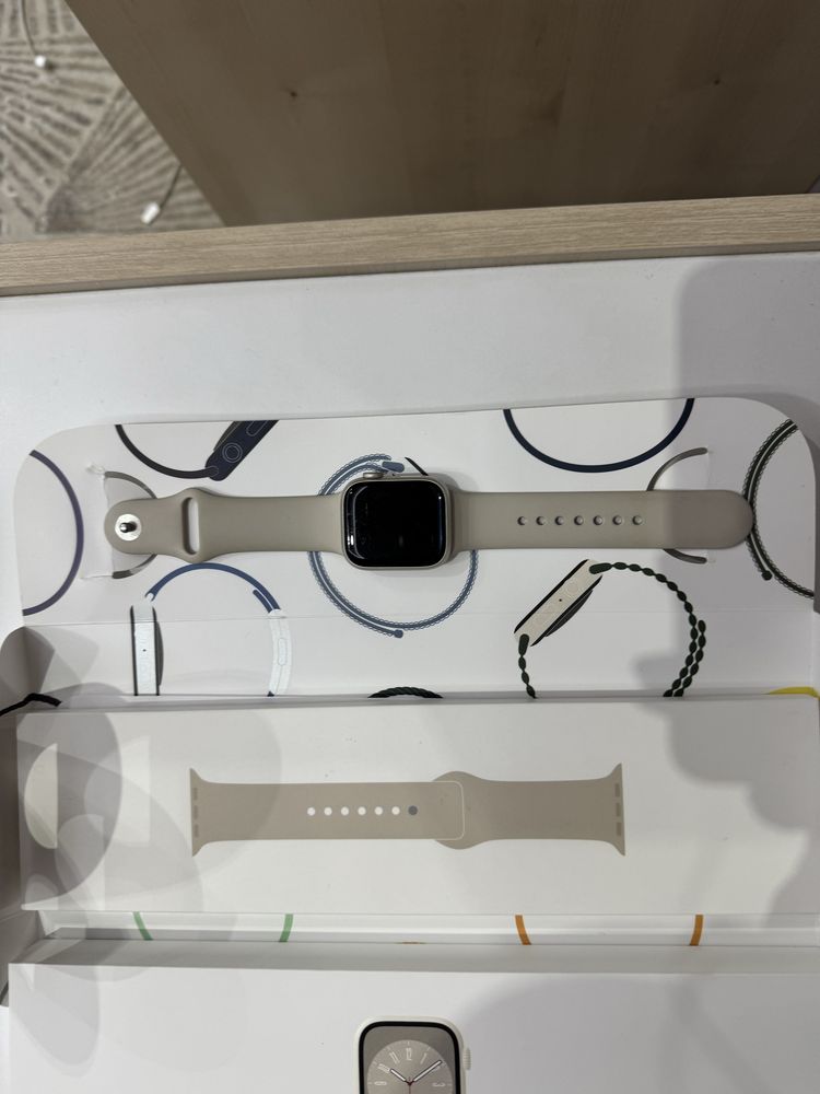 Apple watch 8 , 41 mm