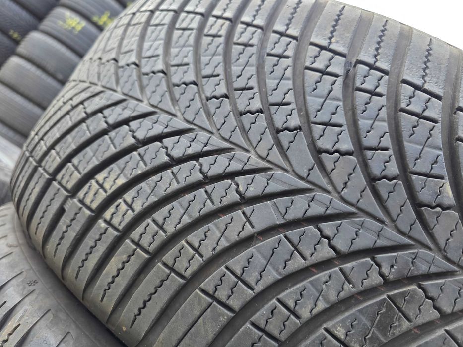 2бр Всесезонни гуми 255 40 21 - Goodyear - DOT 2023