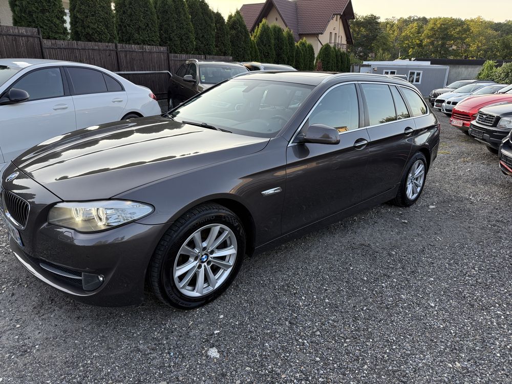 Posibilitate Rate Bmw 520d 2.0d X Drive Panoramic Garantie 12 36 luni