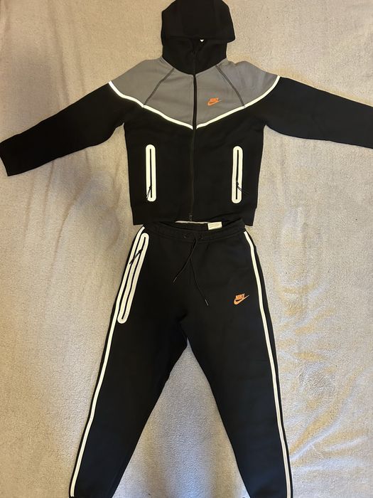 Nike tech fleece M