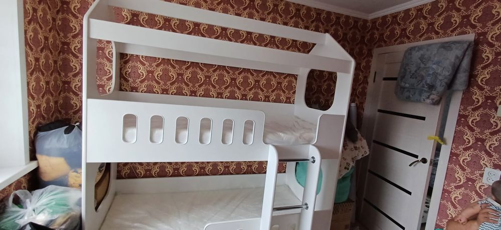 Детская кровать  продам