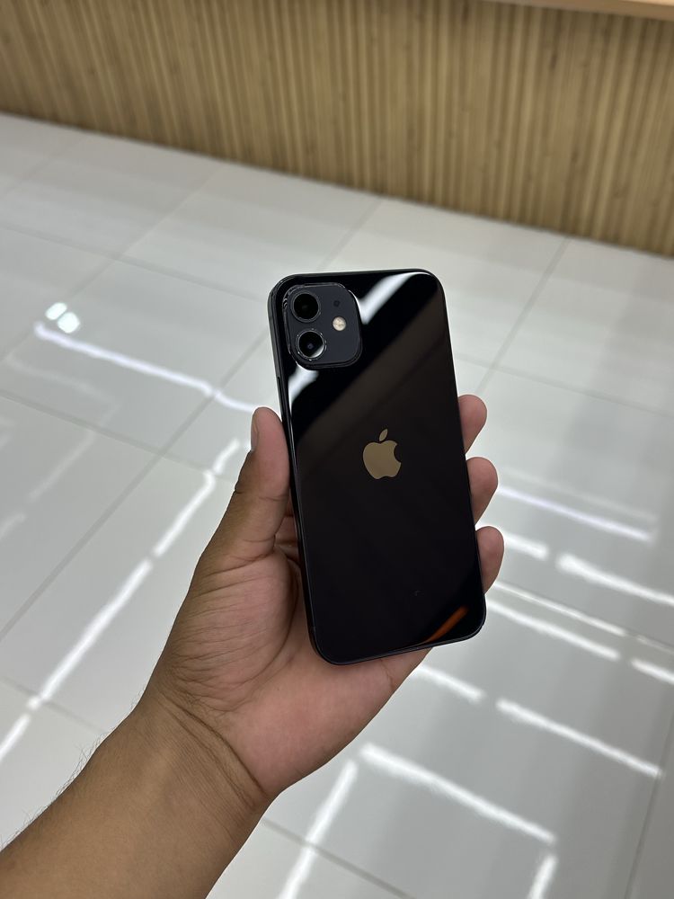 Iphone 12 82% battare  LLA REGION