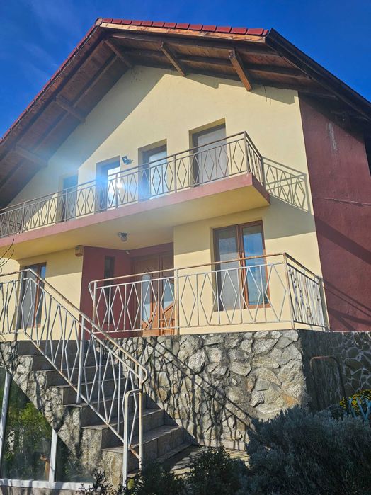 Teren 679 mp  si casa in  Rm Valcea  Copacelu