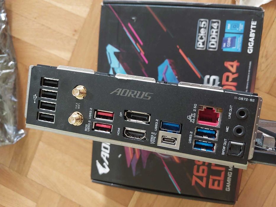 i5 13600KF + Gigabyte Z690 Aorus Elite AX, DDR4