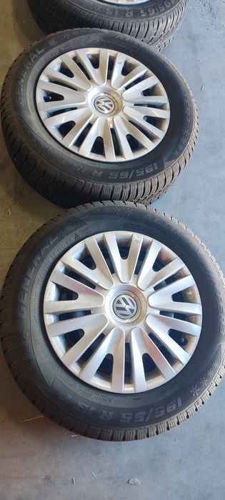Оригинални метални джанти плюс тасове и две нови гуми за Фолксваген