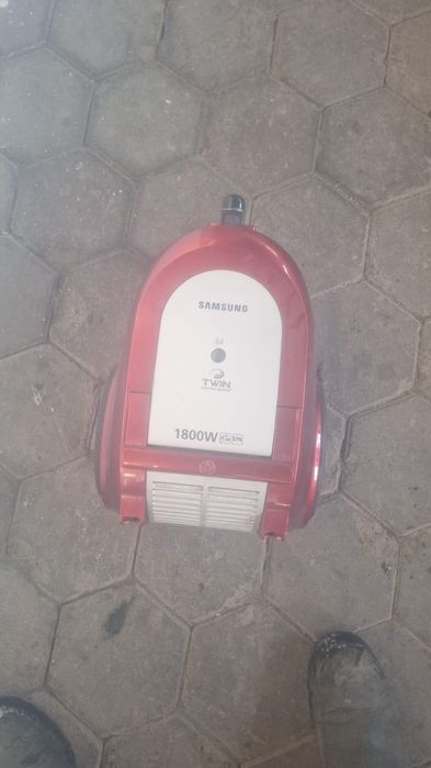 Продается пылесос без шланга