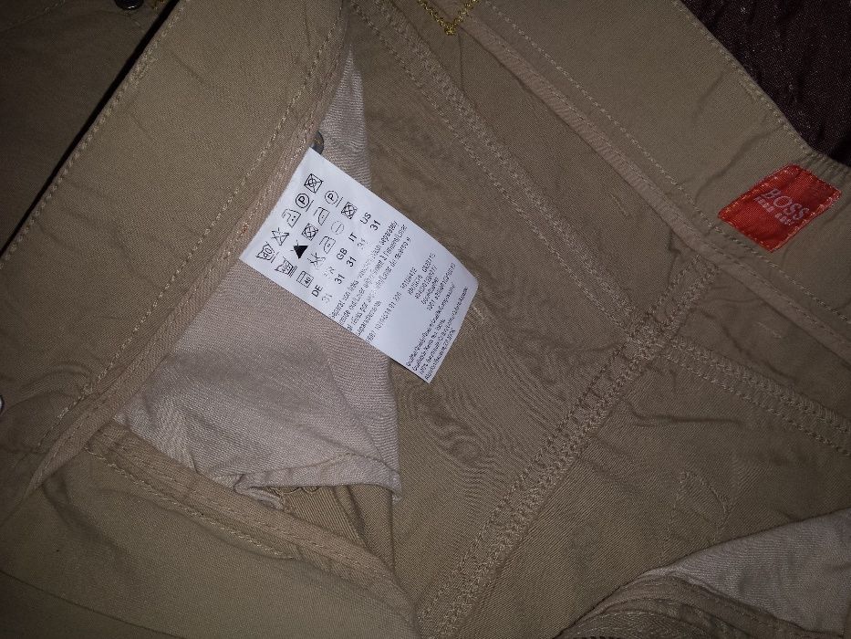 Продавам мъжки панталон BOSS размер М