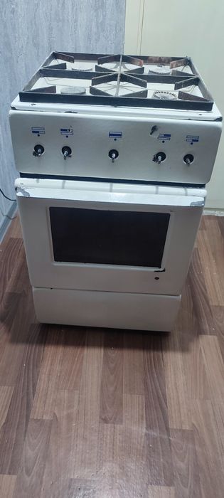 Продаётся печка работают 2 комфортки