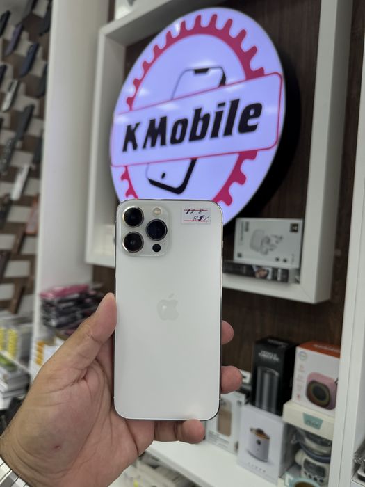 Продам iPhone 13 Pro Max 128 GB LLA на экране есть пятно.