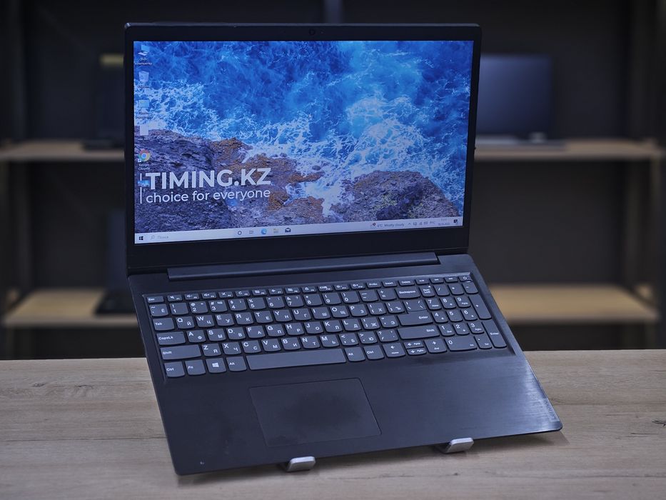 Офисный Ноутбук Lenovo IdeaPad 3 - Core i5-8265U/8GB/128GB
