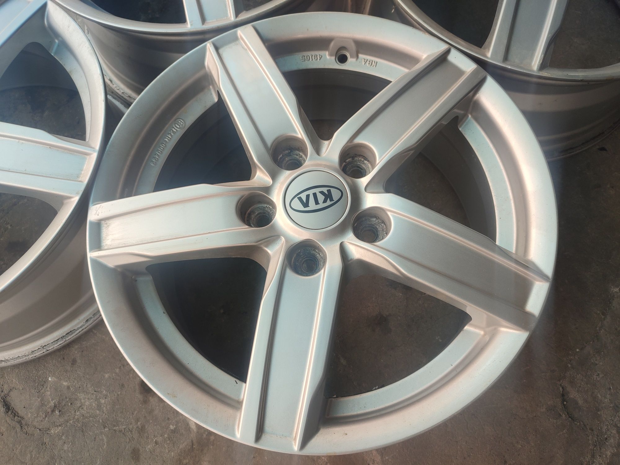 16" оригинални алуминиеви джанти за Kia/Hyundai.