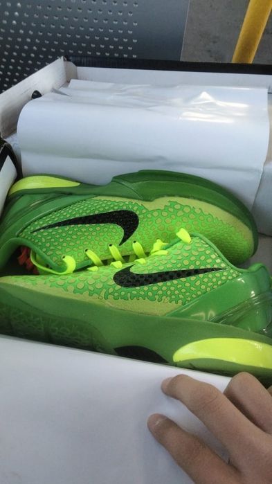 Кроссовки коби 6