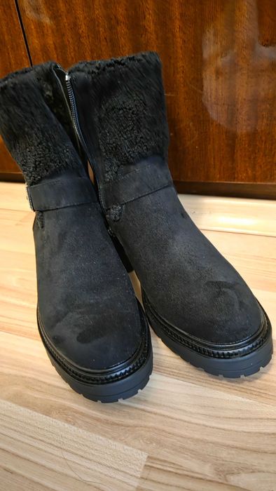 Чисто нови дамски боти