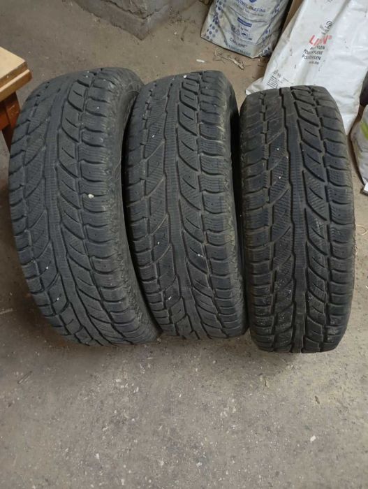 Гуми Cooper Weathermaster 215/70/16