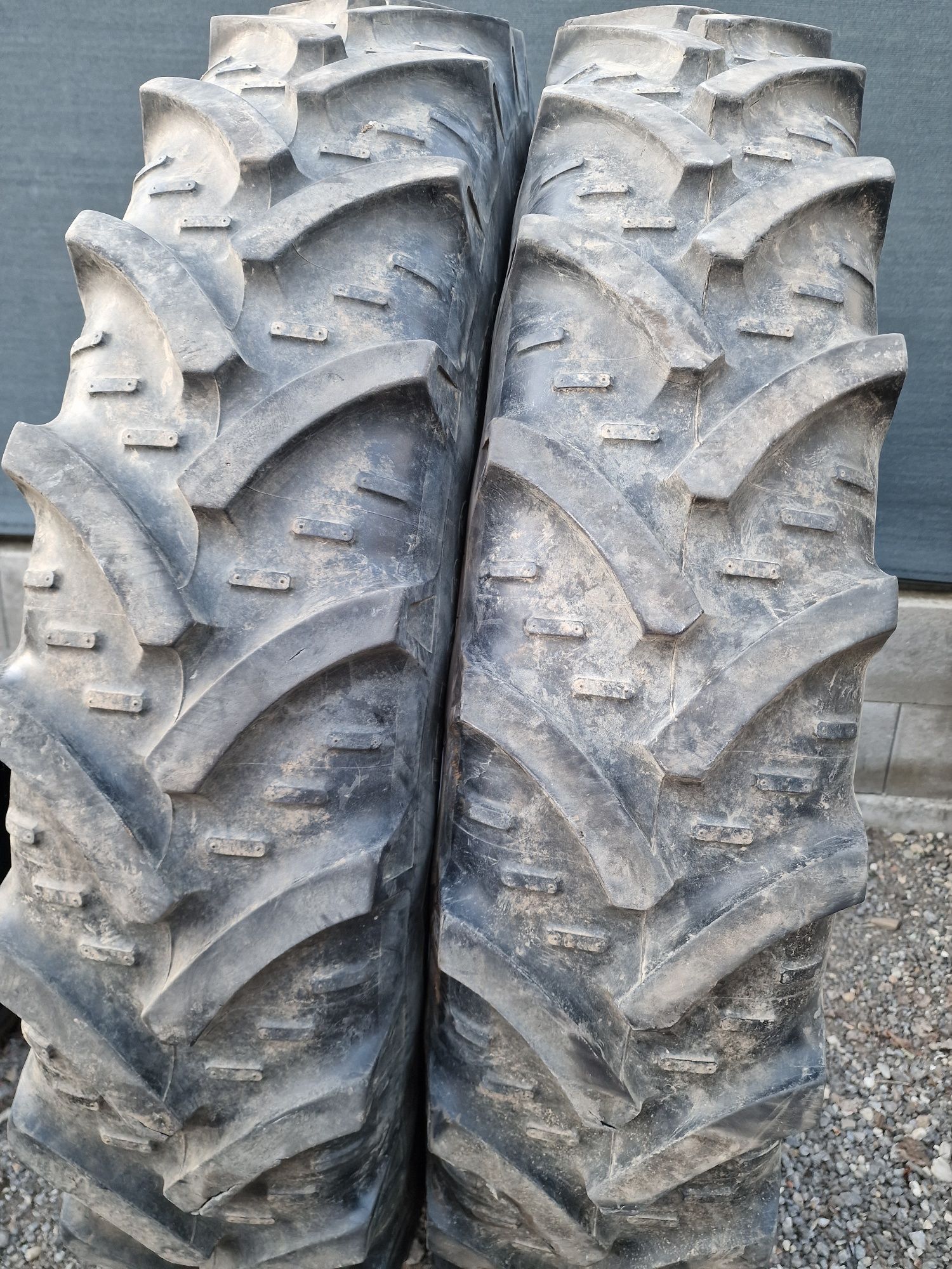 CAUCIUCURI agri 11.2R44 (270/95R44) marca Kleber
