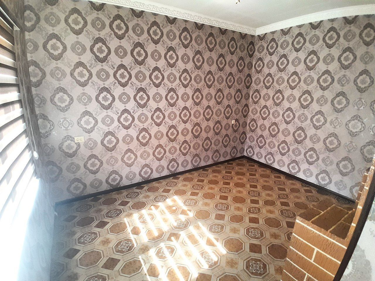 Ижарага уй. Унгкургон, Обод махалла