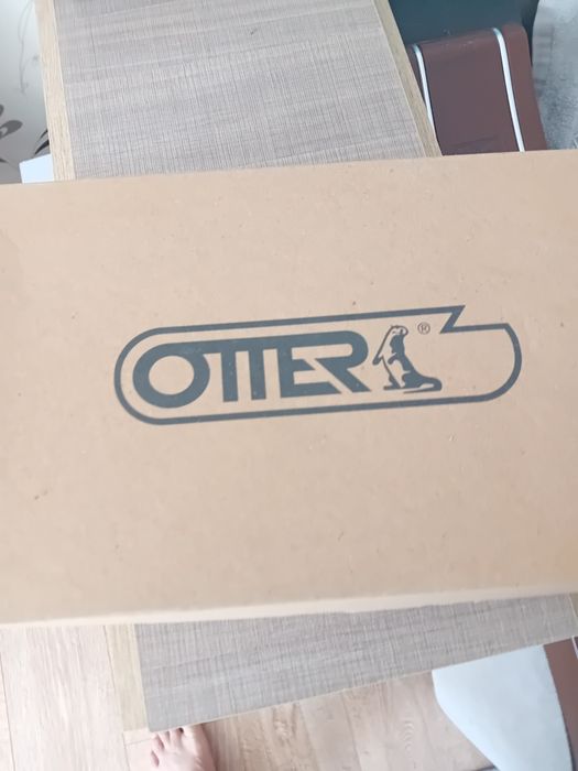 Vând pantofi de bărbat nr 44. De firmă 70 RON  arătă foarte bine