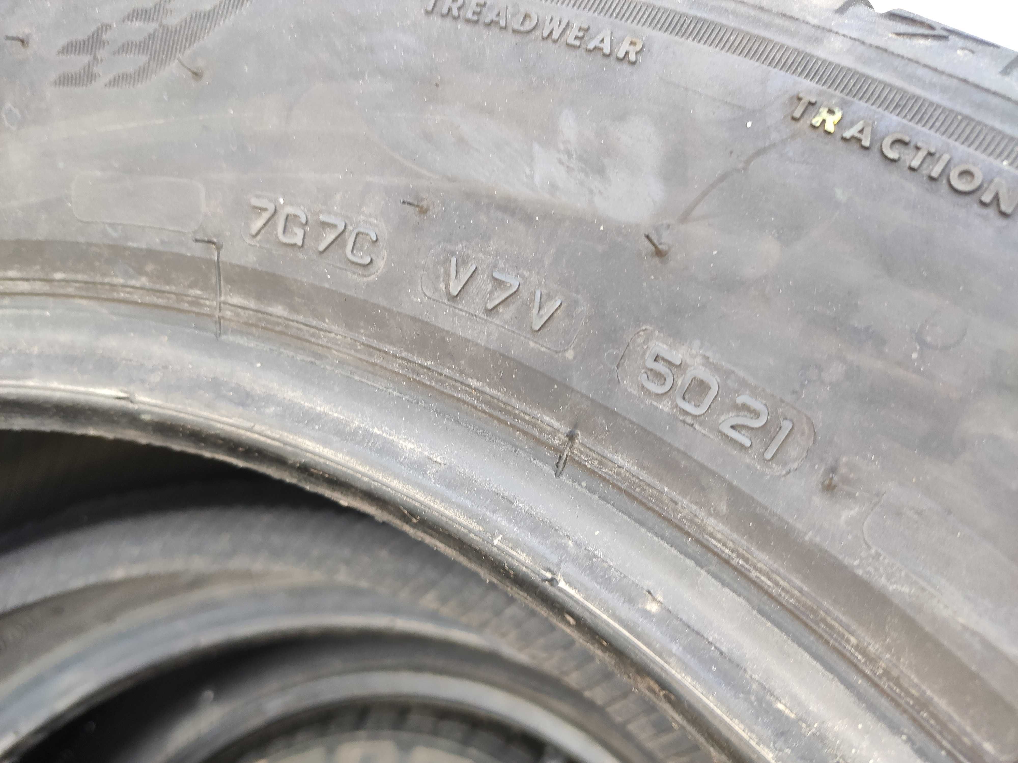 2бр Летни гуми 235 55 18 - Bridgestone -