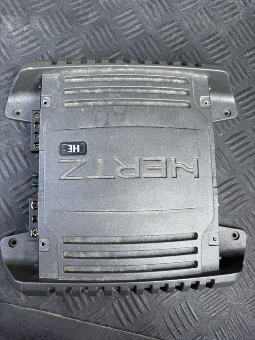 Amplificator hertz mono 800w rms