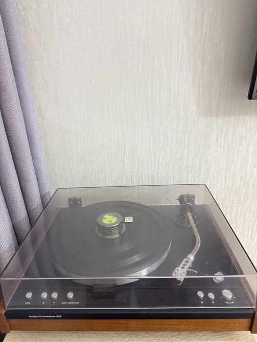 Виниловый проигрыватель Электроника 012