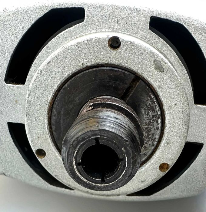 ELU MOF 96/02 - Оберфреза 750W