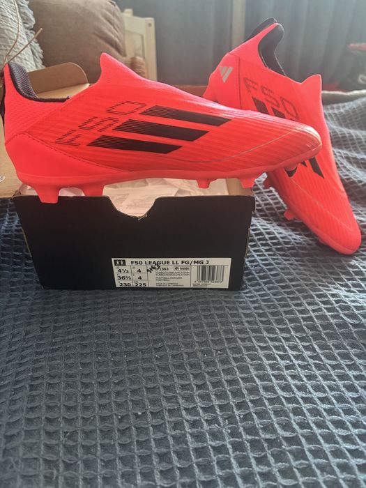 Ghete Fotbal Adidas F50
