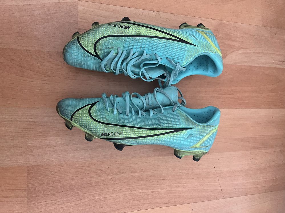 Футболни обувки Nike Mercurial Superfly 8 Elite FG