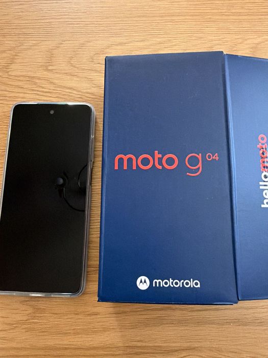 Телефон Motorola G04